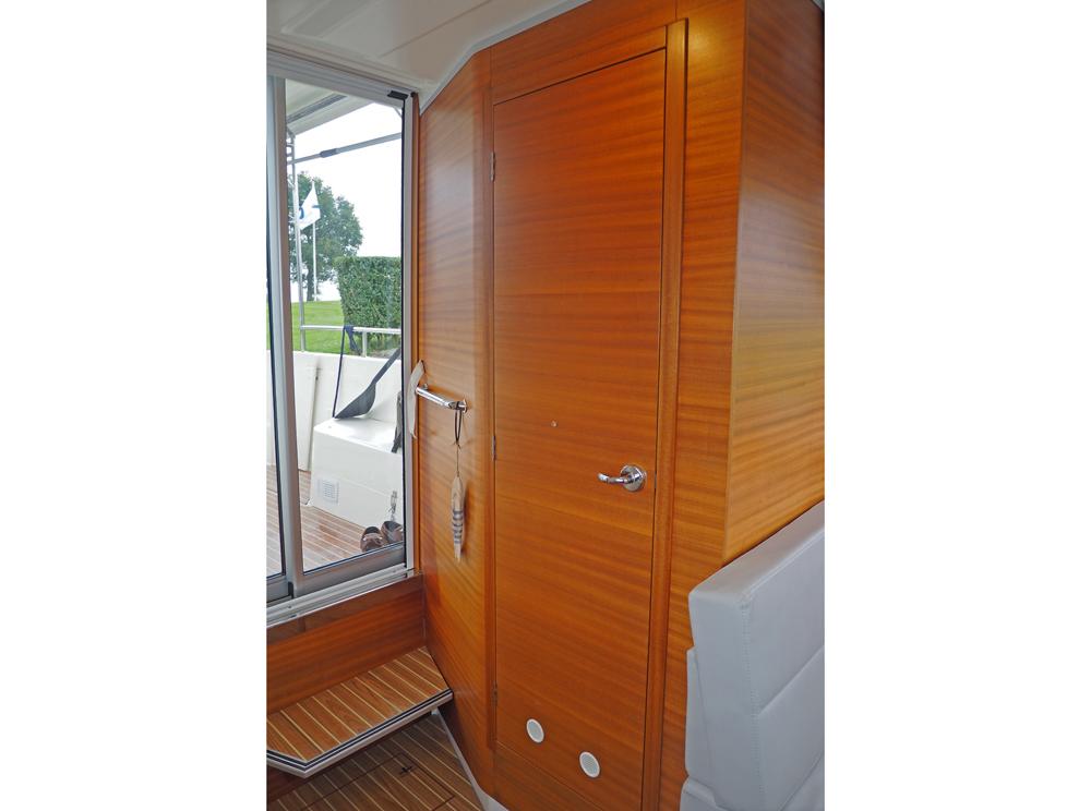 Stuurhuis, Accommodatie